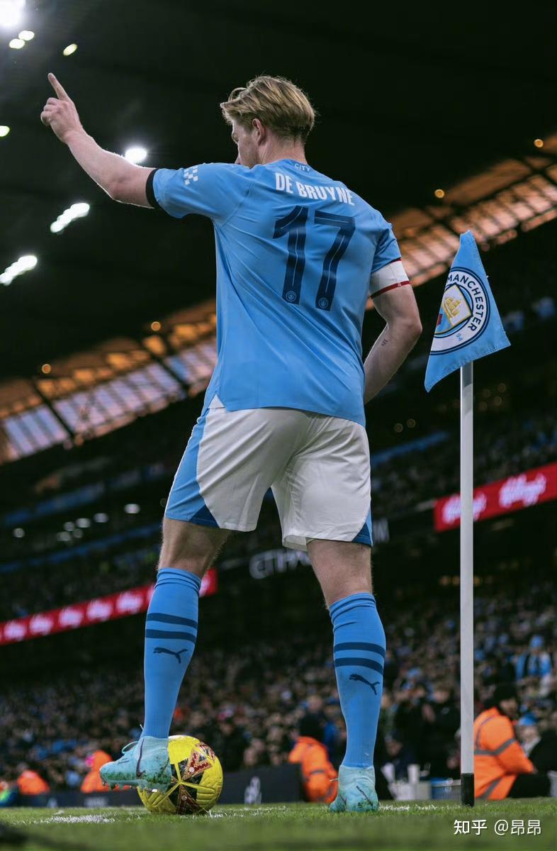 津巴布韦球队首夺联赛冠军，球队老板直接揣25万美元现金奖励球队