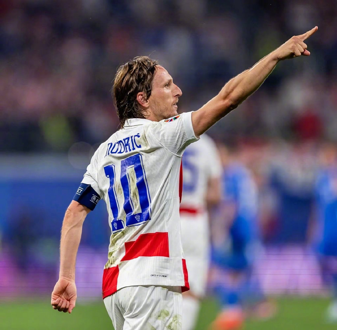 世界杯分组公布：有四大看点，亚洲球队创历史，日本冲1／4决赛！